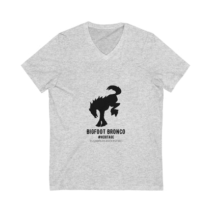 Bigfoot Bronco™ #Heritage V-Neck Tee